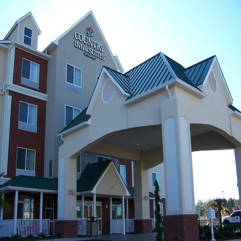 ホテル カントリー イン & スイーツ バイ カールソン ウィルソン ノースカロライナ エクステリア 写真
